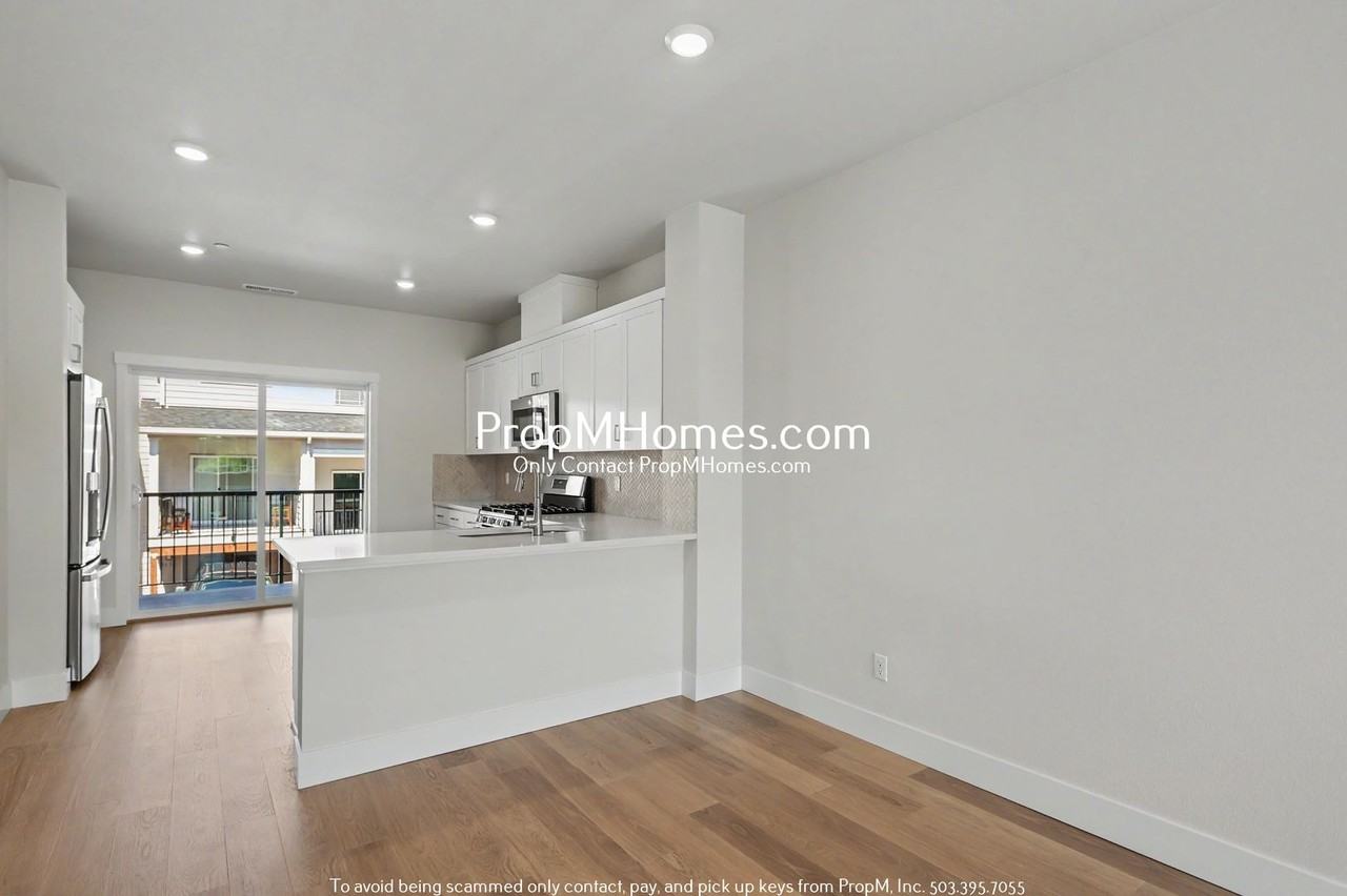 7527 7527 NW Eleanor Avenue - NEW PROPERTY - Photo 4 of 27