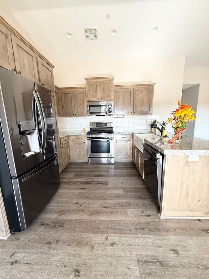 7350 Goleta Ave - Photo 5 of 18