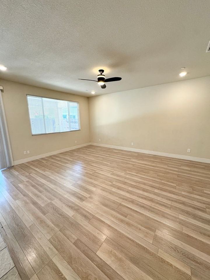 4519 White Sage St - Photo 6 of 38