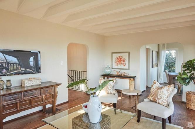 376 Artemesia Ave - Photo 2 of 15