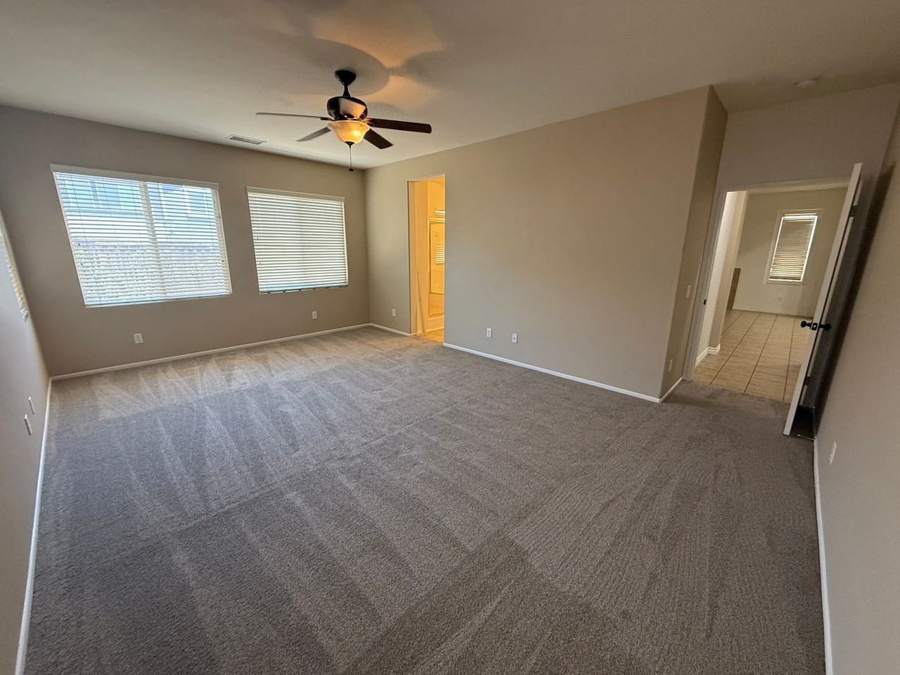 13252 Placentia St - Photo 5 of 50