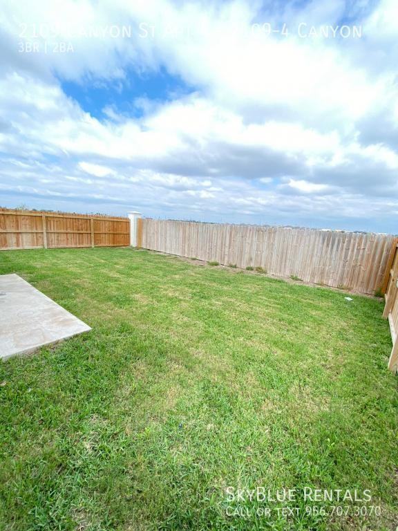 2109 Canyon Dr Apt 4 - Photo 6 of 11
