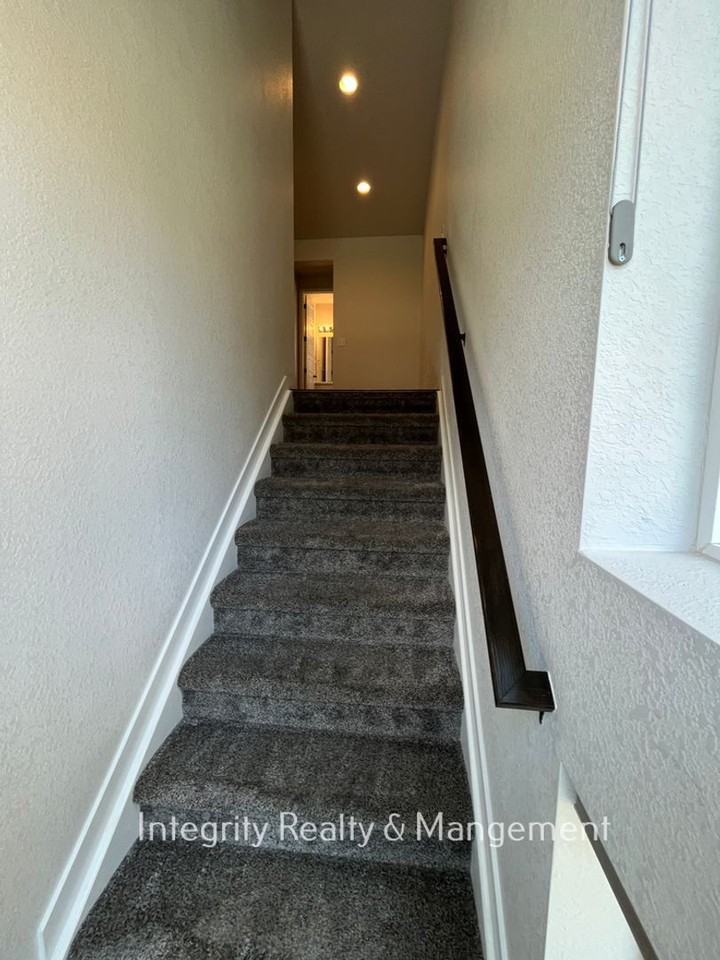 2634 Mayotte Way - Photo 5 of 28