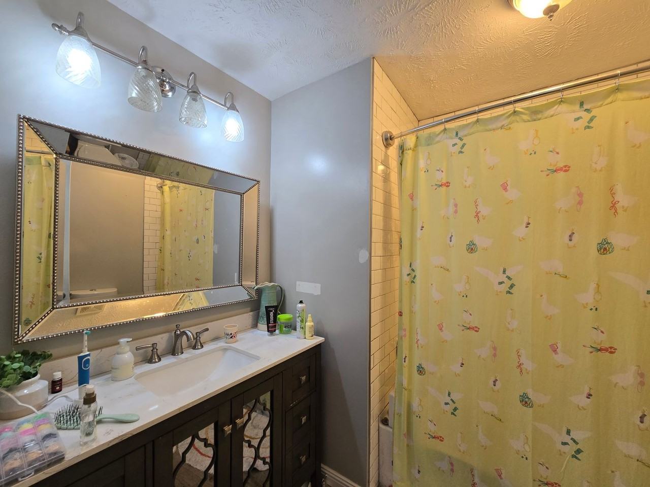 111 Greentree Dr - Photo 5 of 22