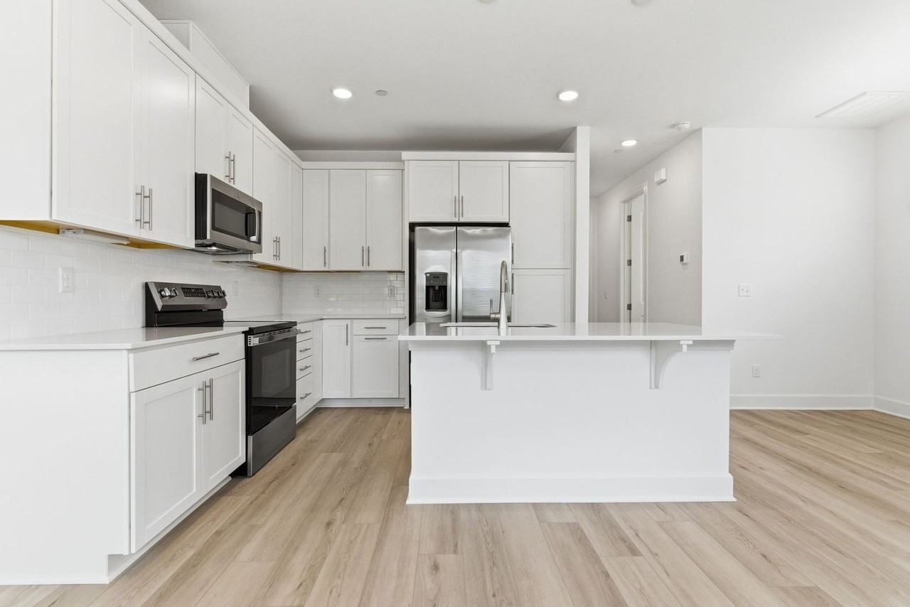 309 Lynwood Station Blvd - Photo 6 of 29