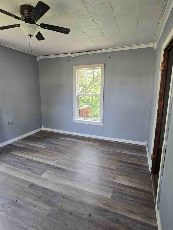 645 Houston Rd - Photo 5 of 8