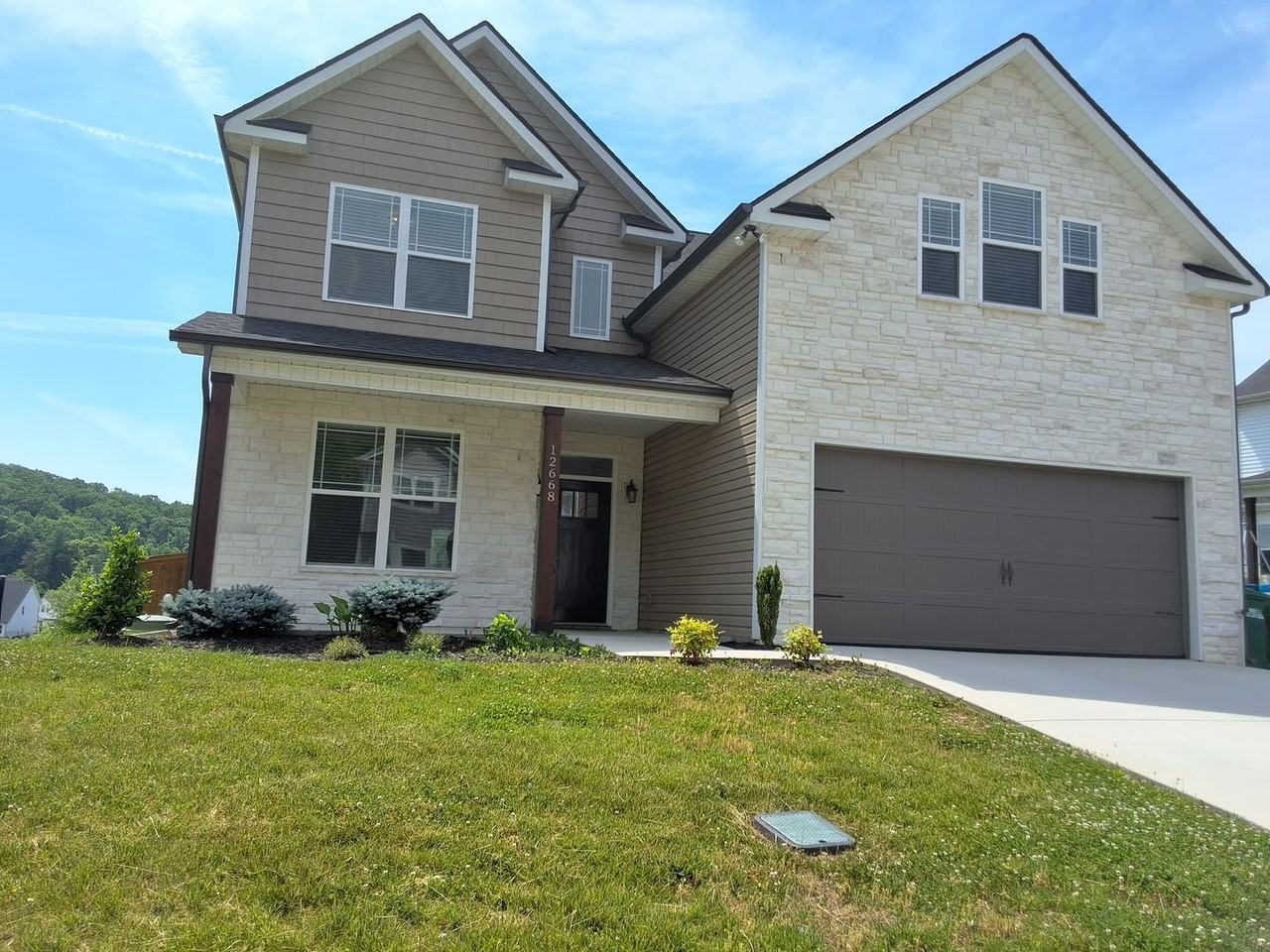12668 Myrtle Ridge Ln - Photo 2 of 23