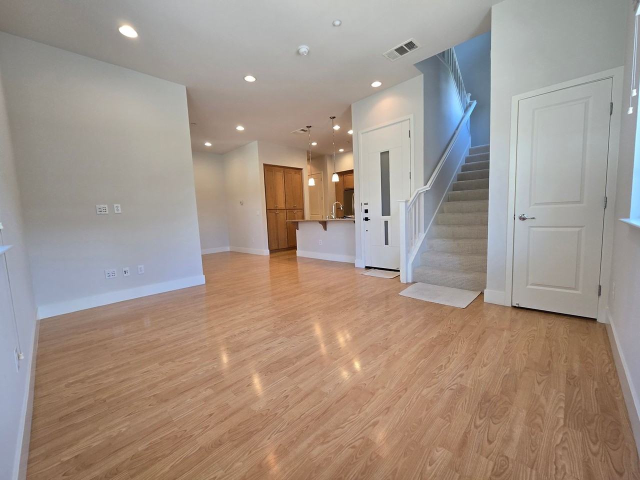 3720 Feather Ln - Photo 3 of 22