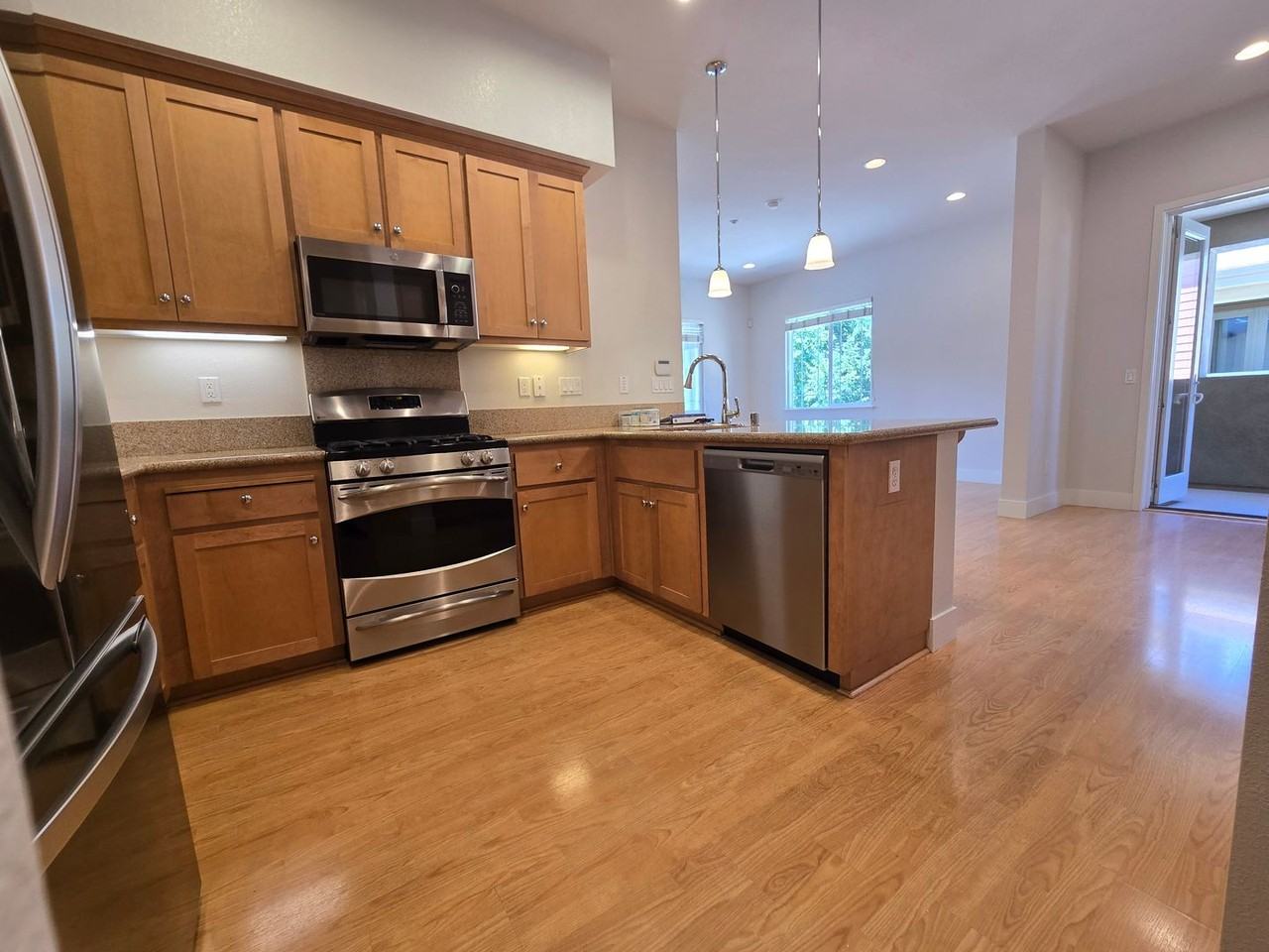 3720 Feather Ln - Photo 7 of 22