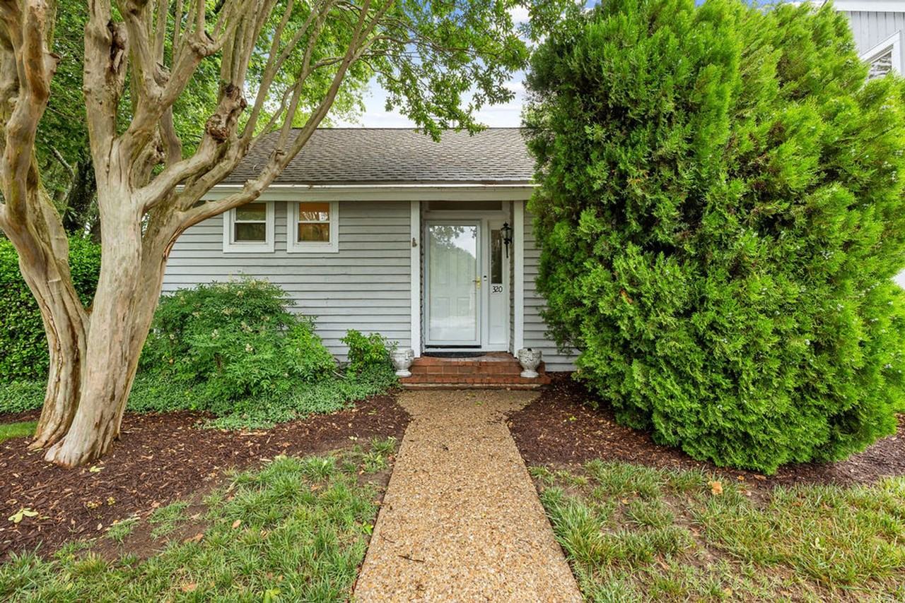320 Littletown Quarter - Photo 2 of 28