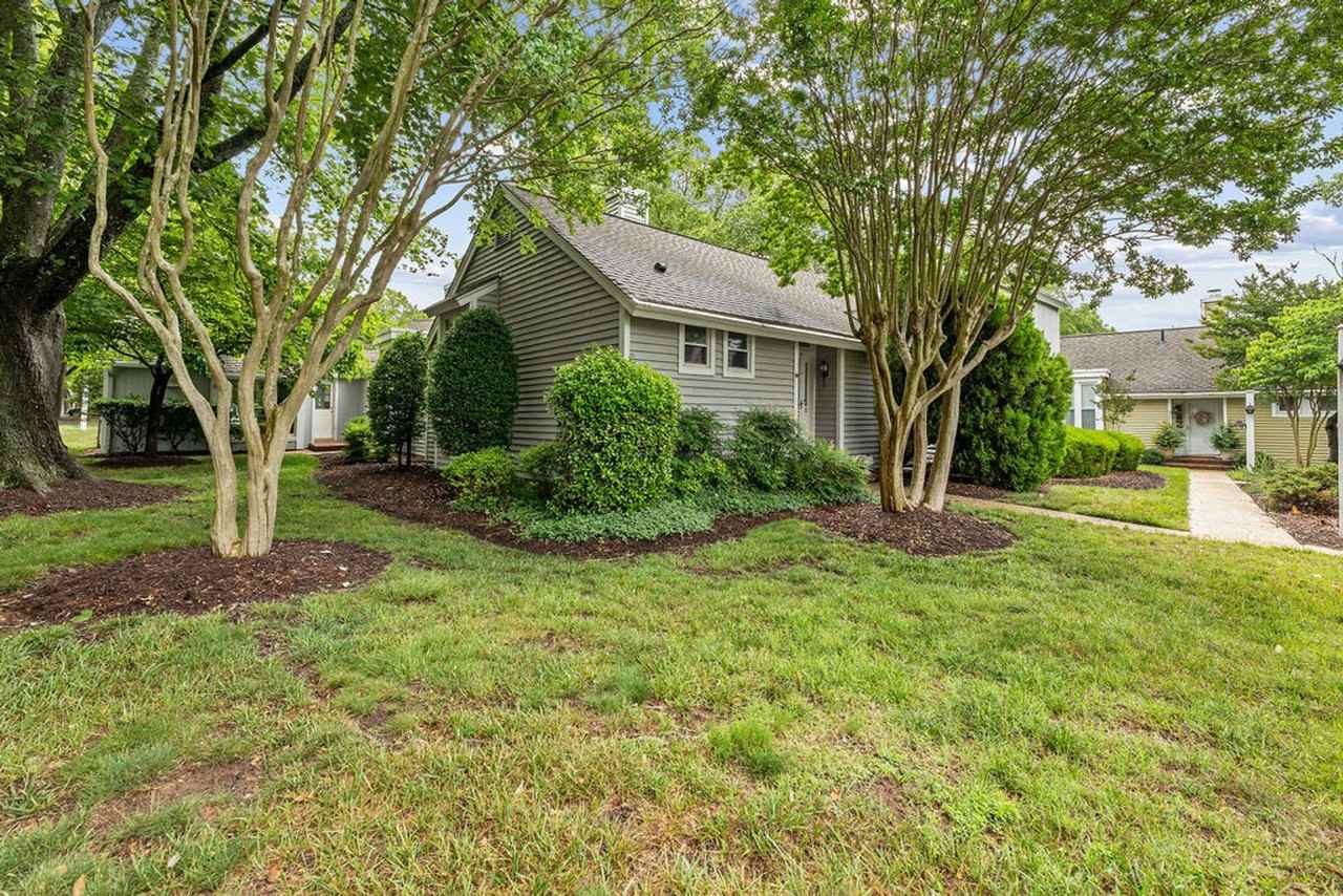 320 Littletown Quarter - Photo 4 of 28