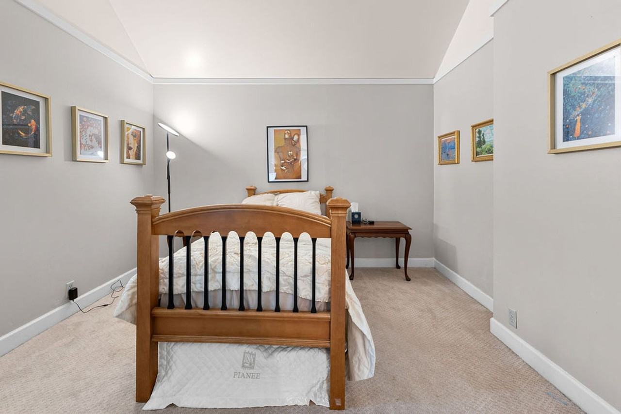 320 Littletown Quarter - Photo 7 of 28