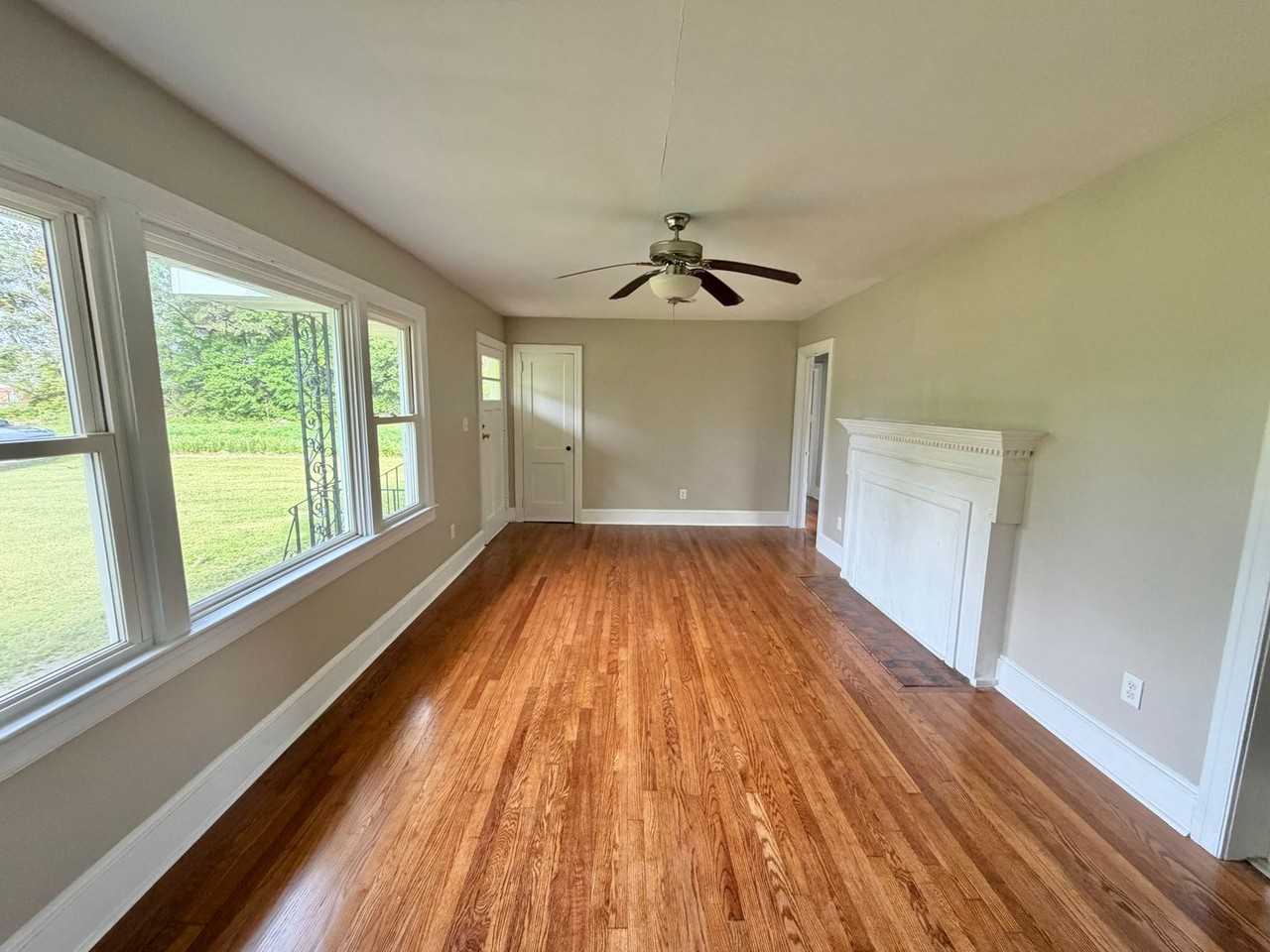 1050 Piner Rd - Photo 2 of 23
