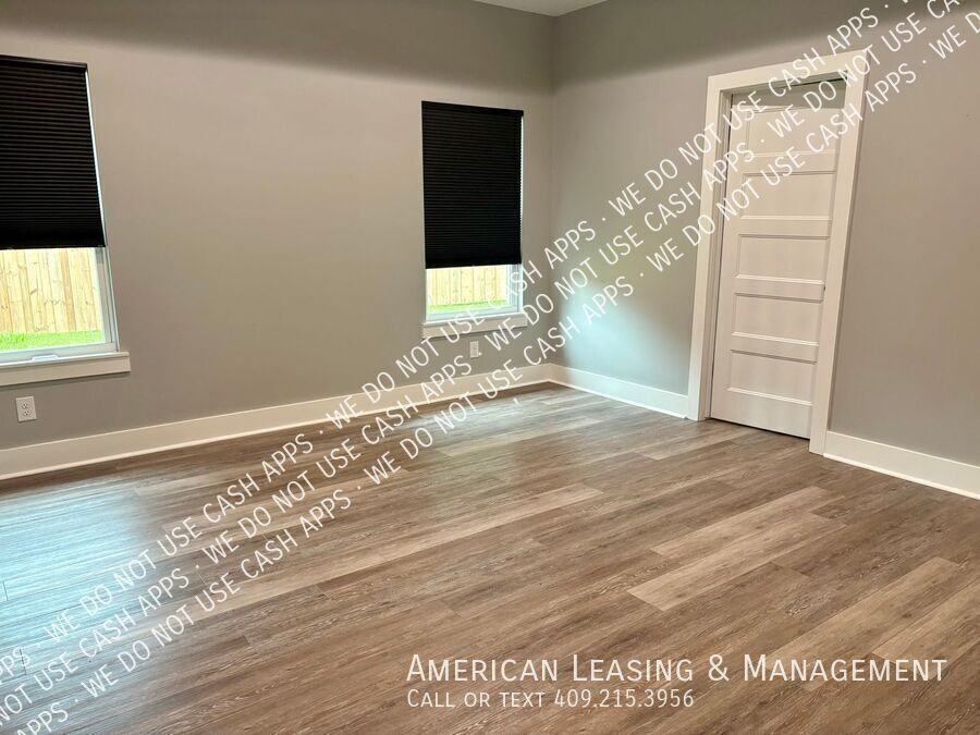 712 Bennett St - Photo 5 of 12