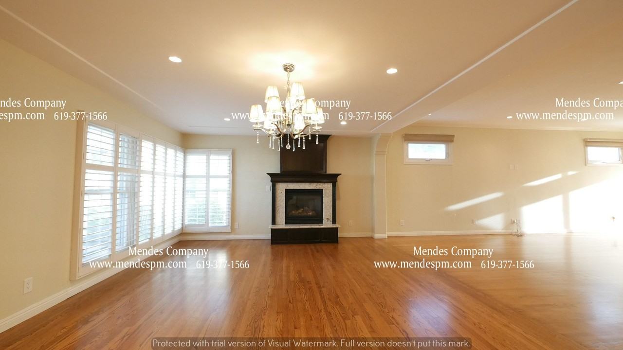 3709 Lotus Dr - Photo 5 of 32
