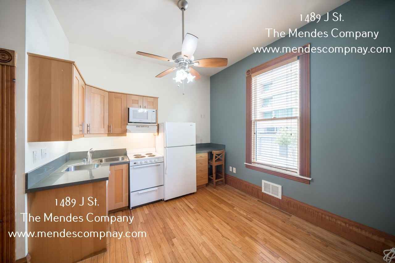 1489 J St - Photo 4 of 11