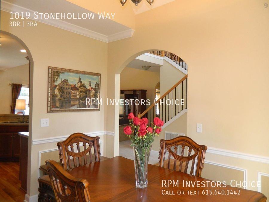 1019 Stonehollow Way - Photo 5 of 29