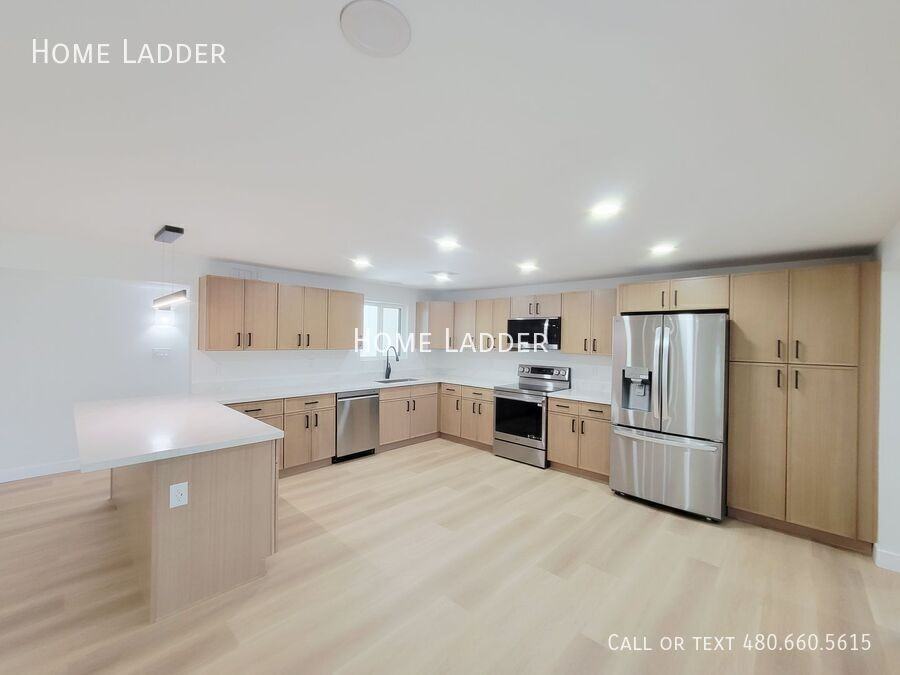 1618 W Lamar Rd - Photo 4 of 18