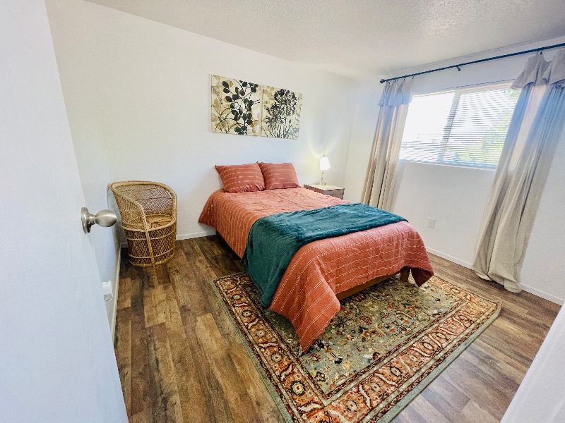 405 N Clarendon St - Photo 5 of 12