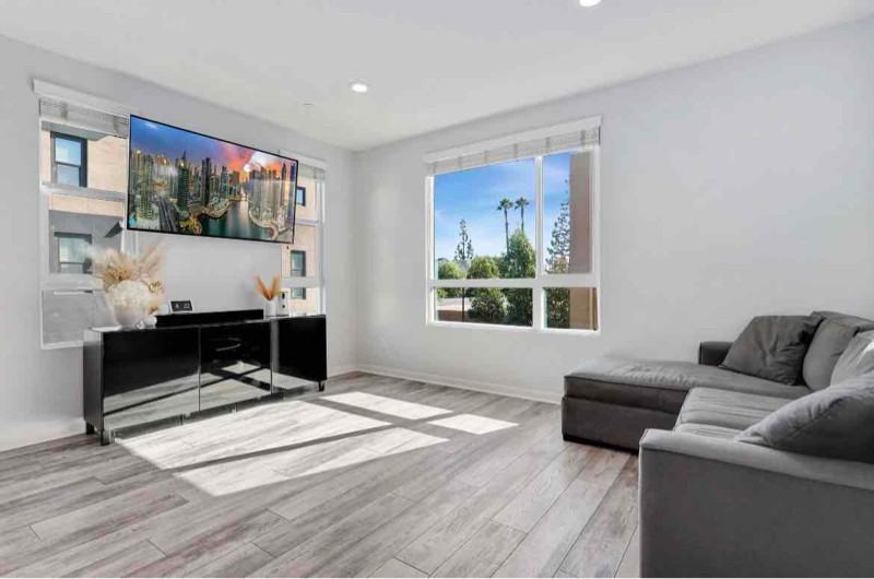 2884 N Glassell St - Photo 4 of 19