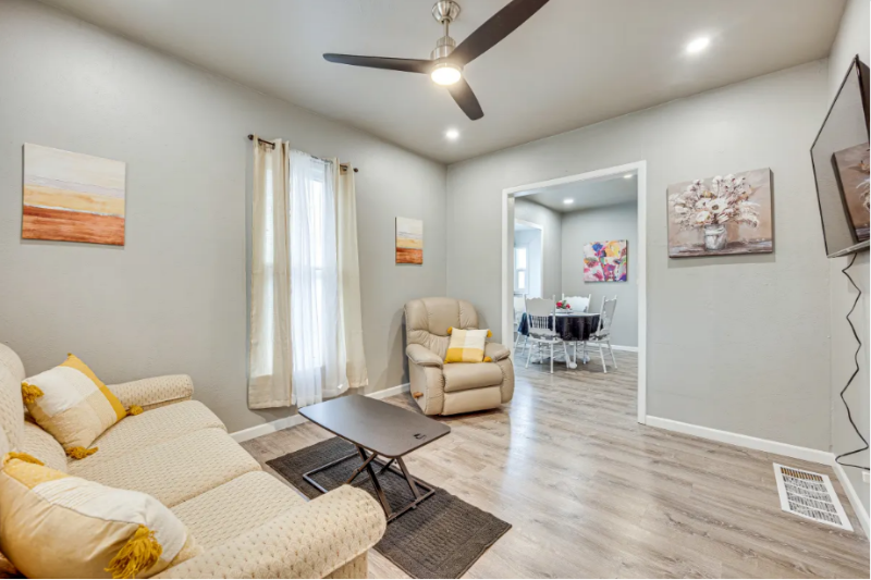 744 E Cucharras St - Photo 4 of 20