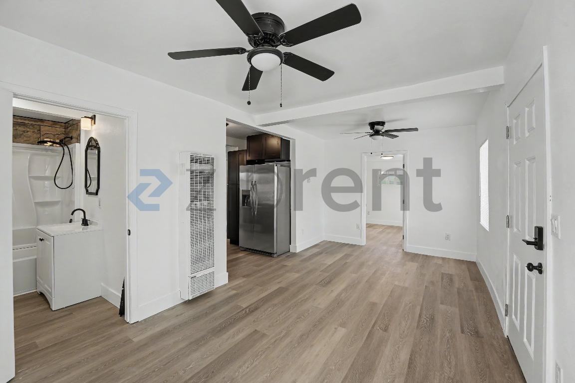 515 E 55th St - Photo 6 of 17