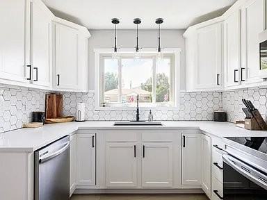 10516 Pearl St - Photo 3 of 19