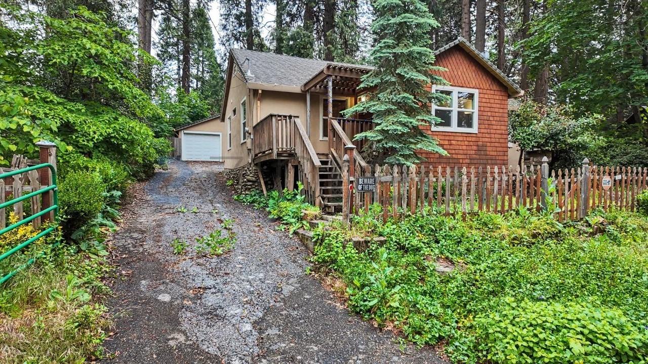 2893 Polaris St - Photo 5 of 34