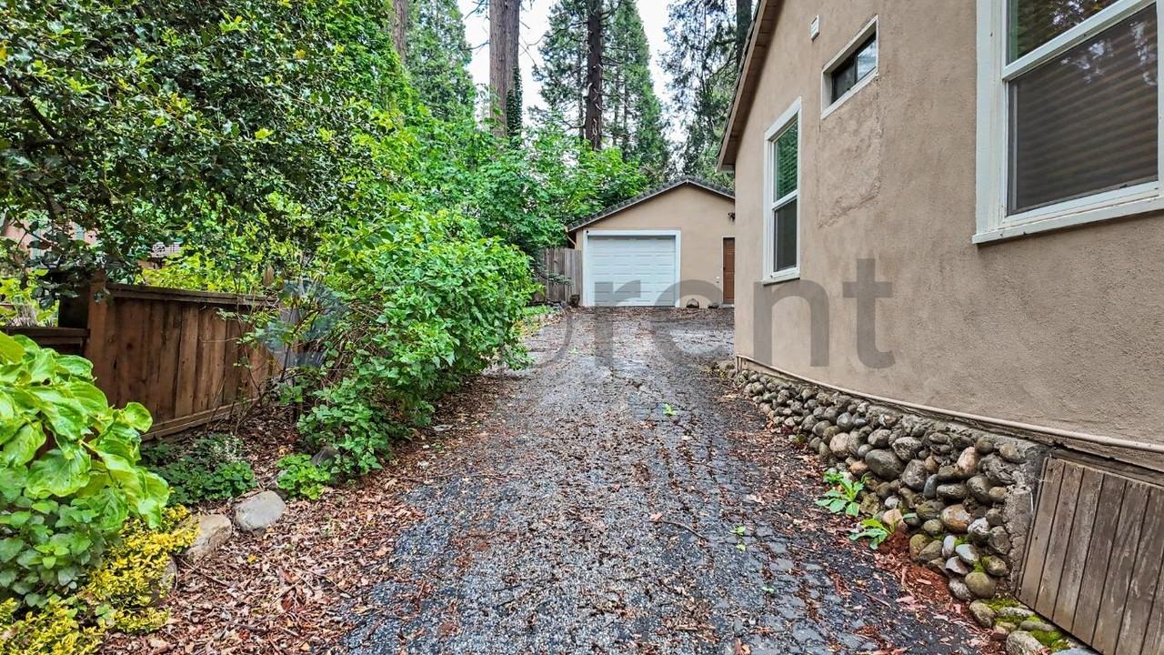 2893 Polaris St - Photo 6 of 34