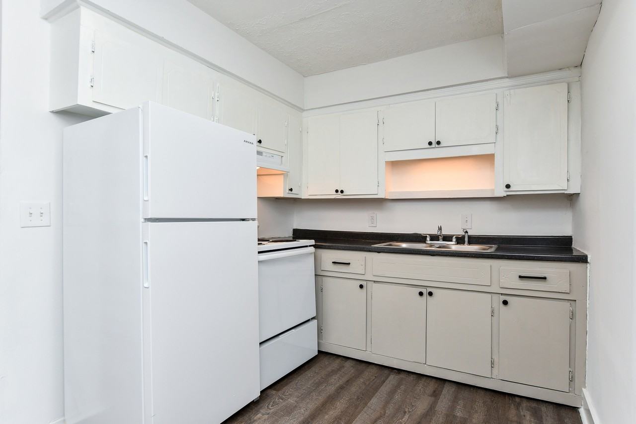 409 Lily St #24 - Photo 4 of 11