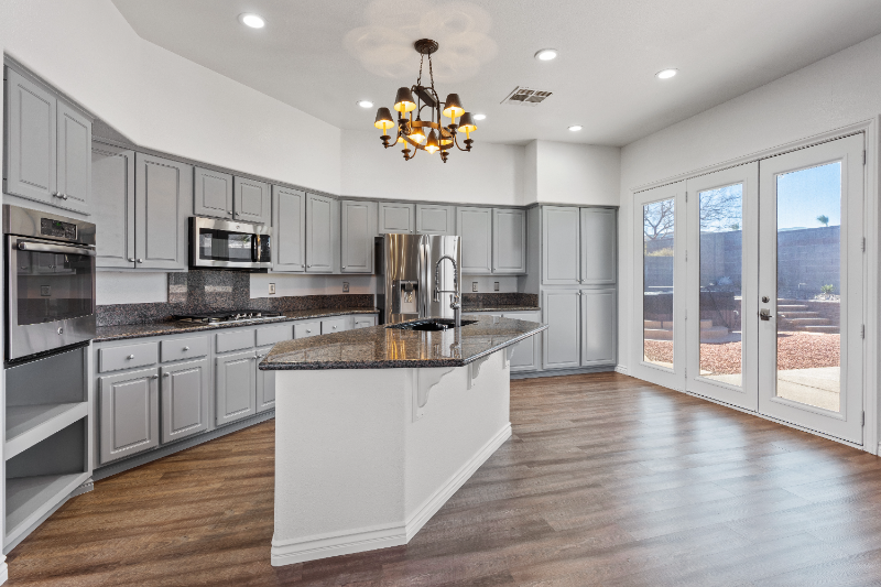 717, Lexington Cross Dr - Photo 5 of 20