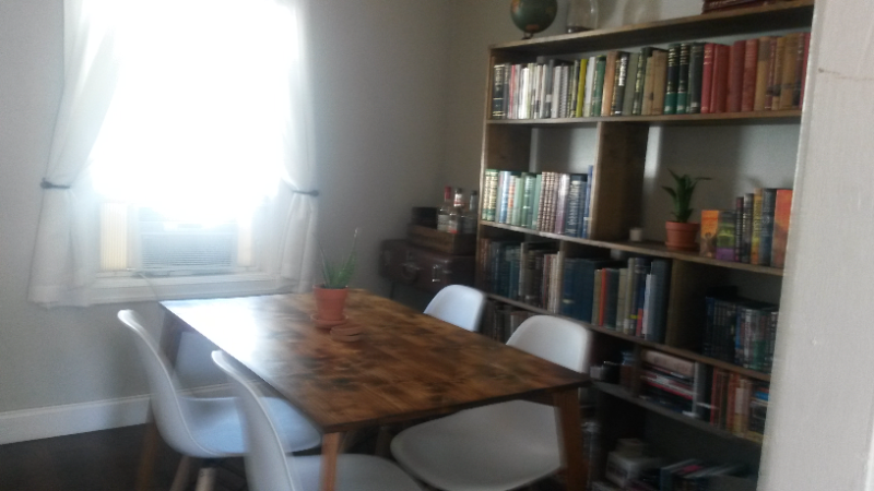 220 E D St #222 - Photo 4 of 9