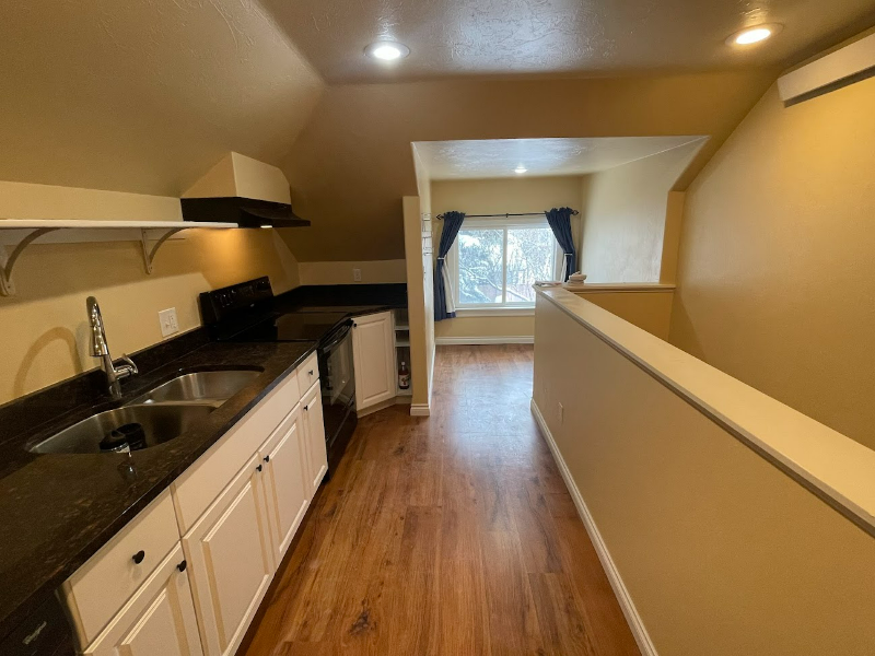 1011 5th Ave - Photo 2 of 18