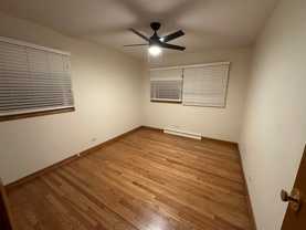 741 S Lombard Ave - Photo 1 of 1