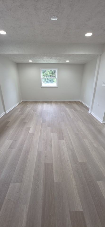 203 Midland Ave - Photo 5 of 14