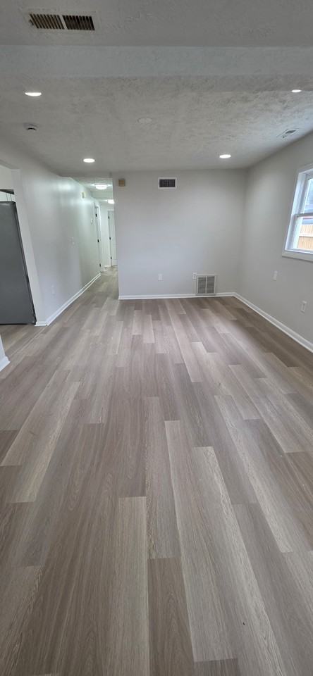 203 Midland Ave - Photo 6 of 14