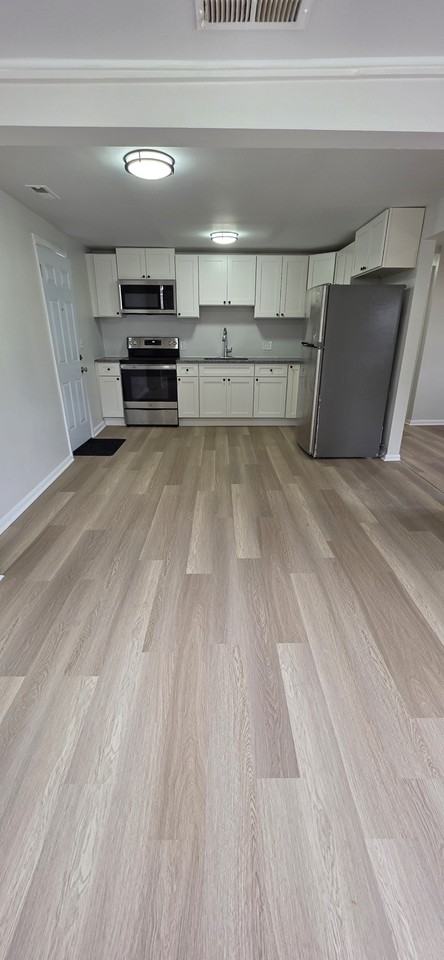 203 Midland Ave - Photo 7 of 14