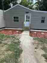 216 1/2 Earl Ave - Photo 1 of 1