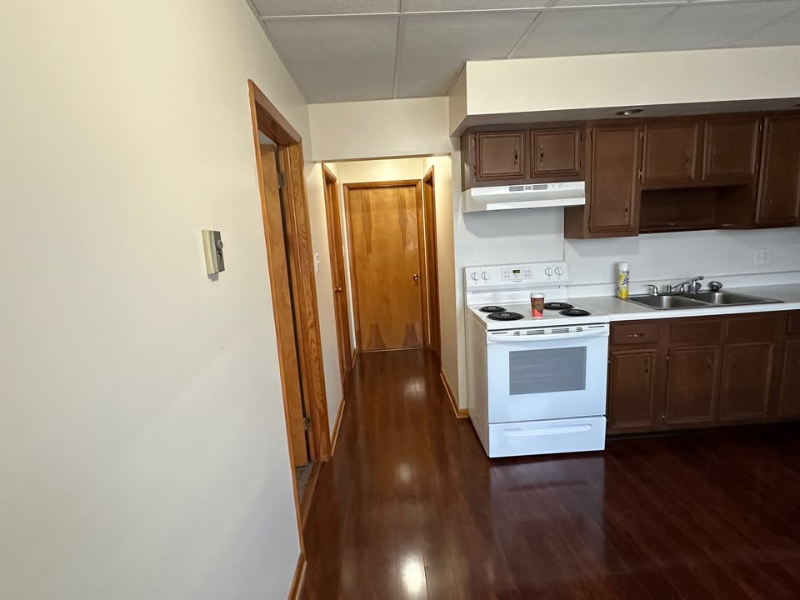 111 Sunbury St #1 - Photo 6 of 7