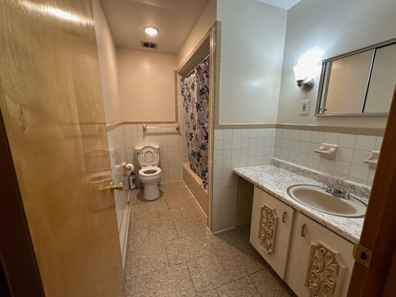 111 Sunbury St #1 - Photo 7 of 7