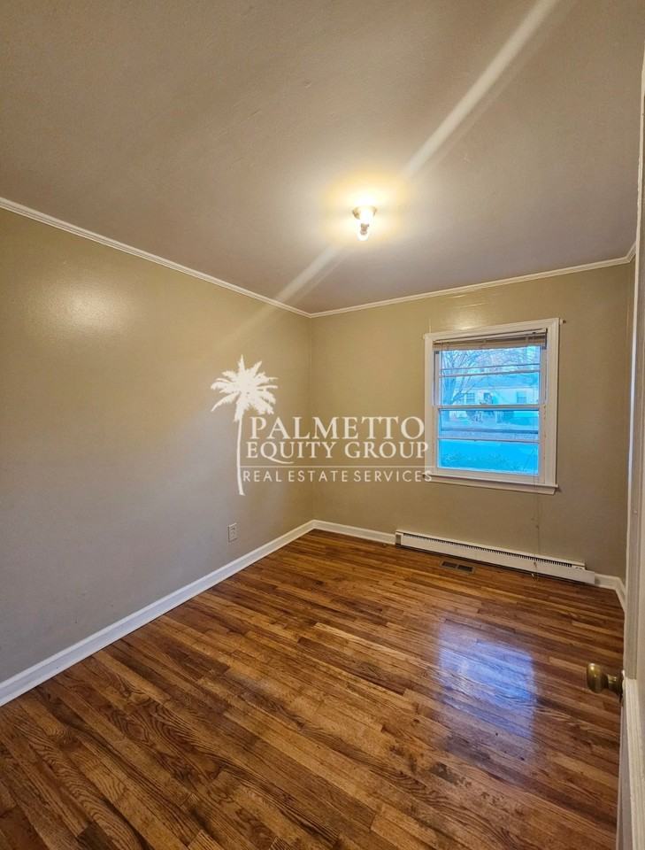 2307 Maywood St - Photo 6 of 12