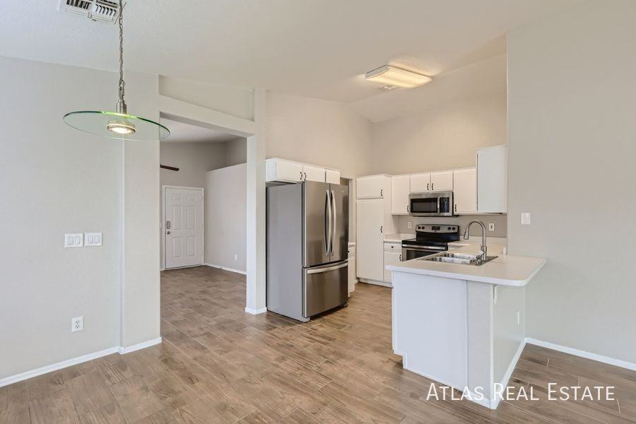 8551 W Carol Ave - Photo 4 of 15