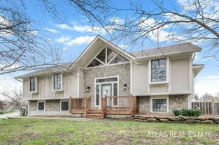 301 Se Onyx Dr - Photo 1 of 1