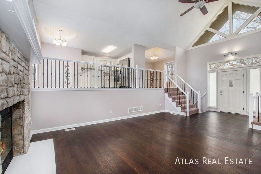 301 Se Onyx Dr - Photo 3 of 23