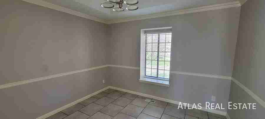 301 Se Onyx Dr - Photo 4 of 23