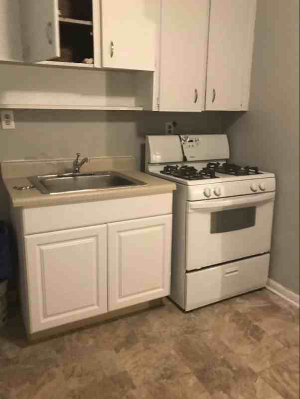 1084 Cordova St Sw - Photo 2 of 8