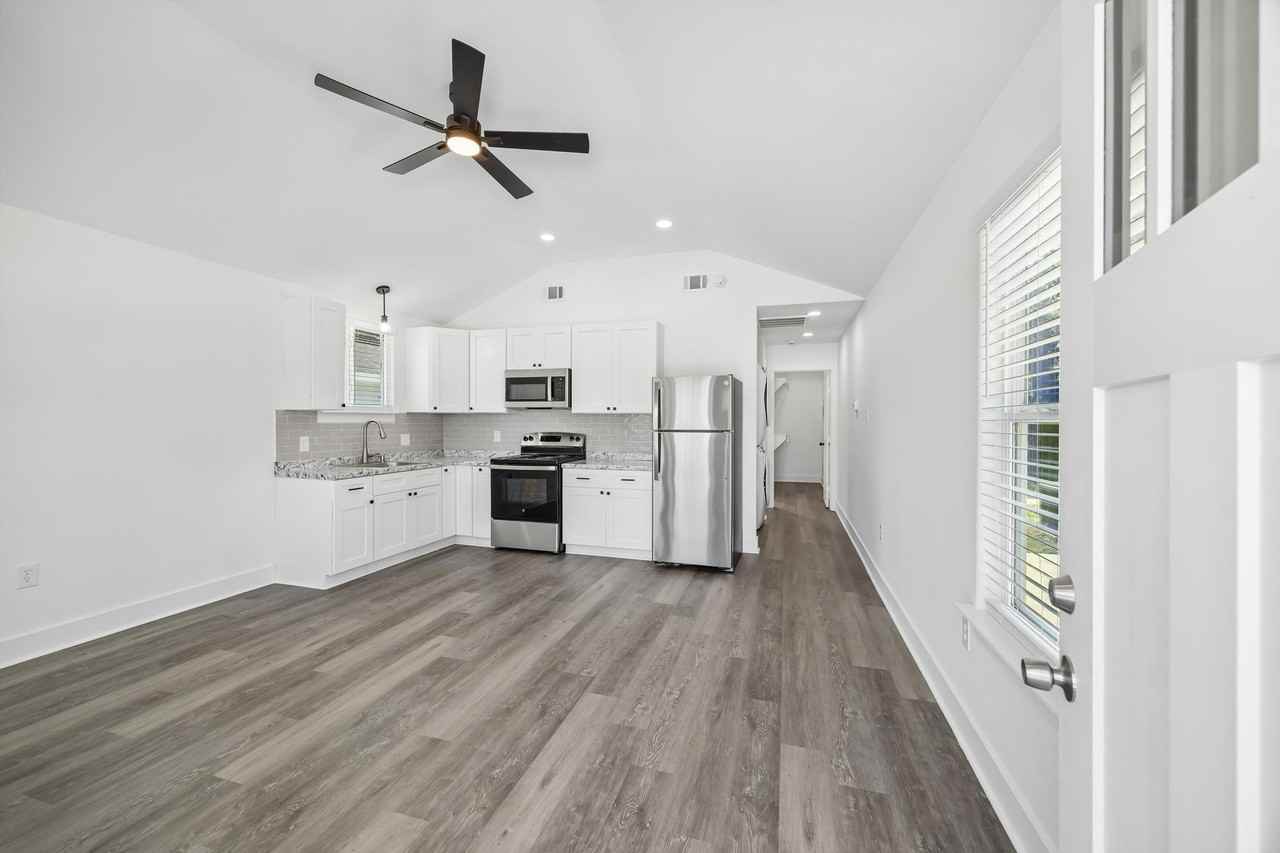 22837 E Community Dr #3 - Photo 3 of 8