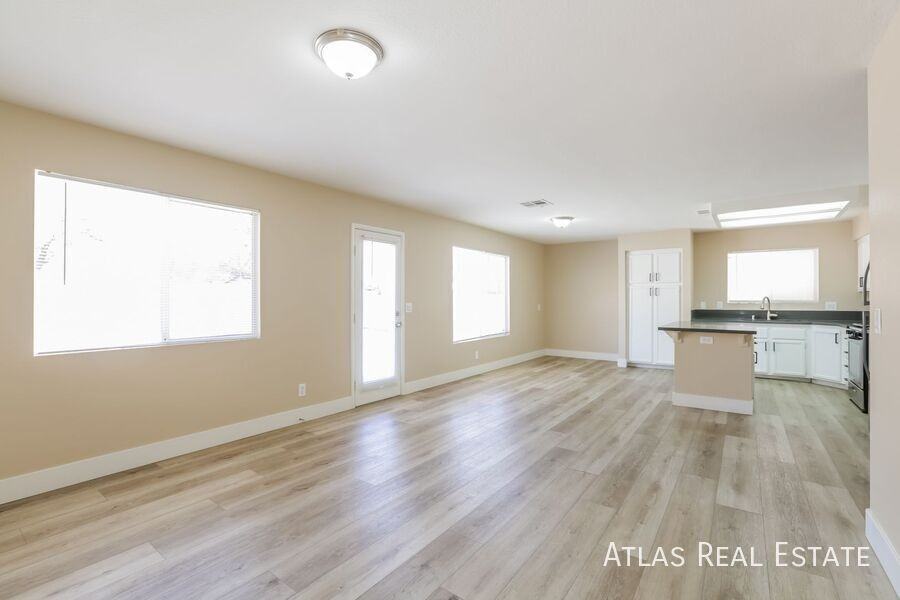 8328 Sky Canyon Ct - Photo 4 of 22
