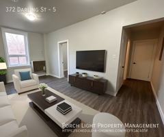 featured image of 372 Darling St #5