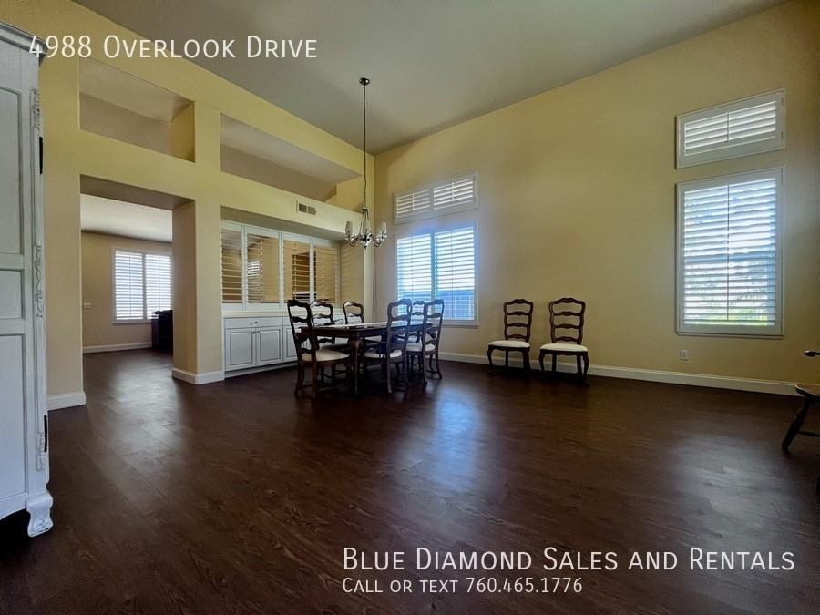 4988 Overlook Dr - Photo 5 of 42